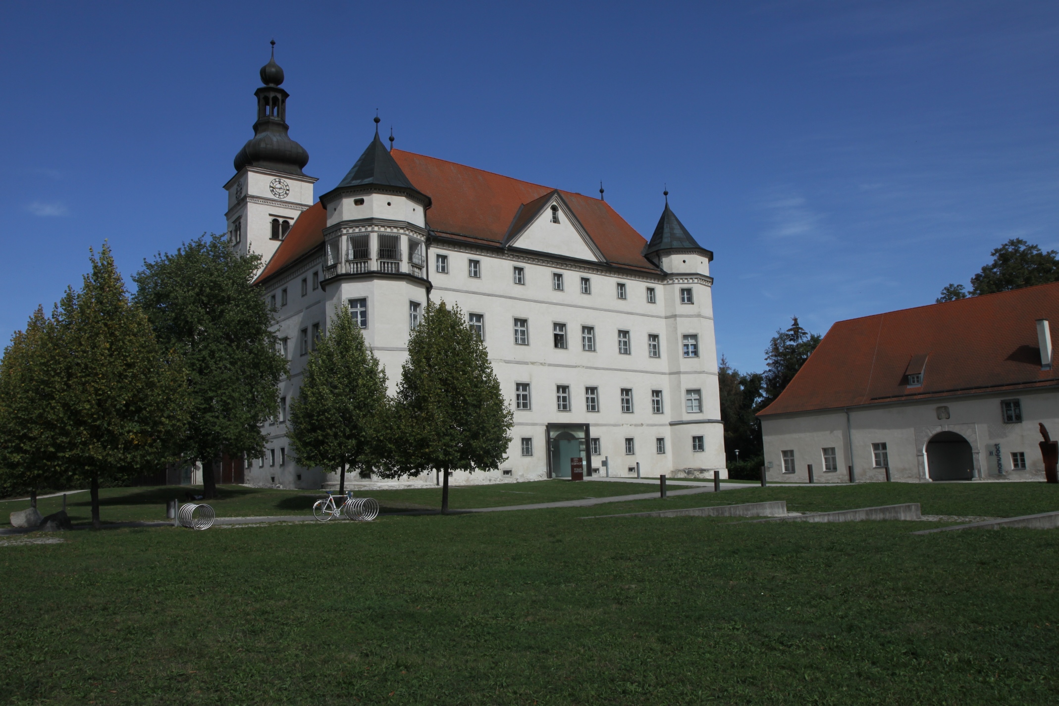 Erinnerungen und Perspektiven. Aufarbeitung und Gedenken in Hartheim