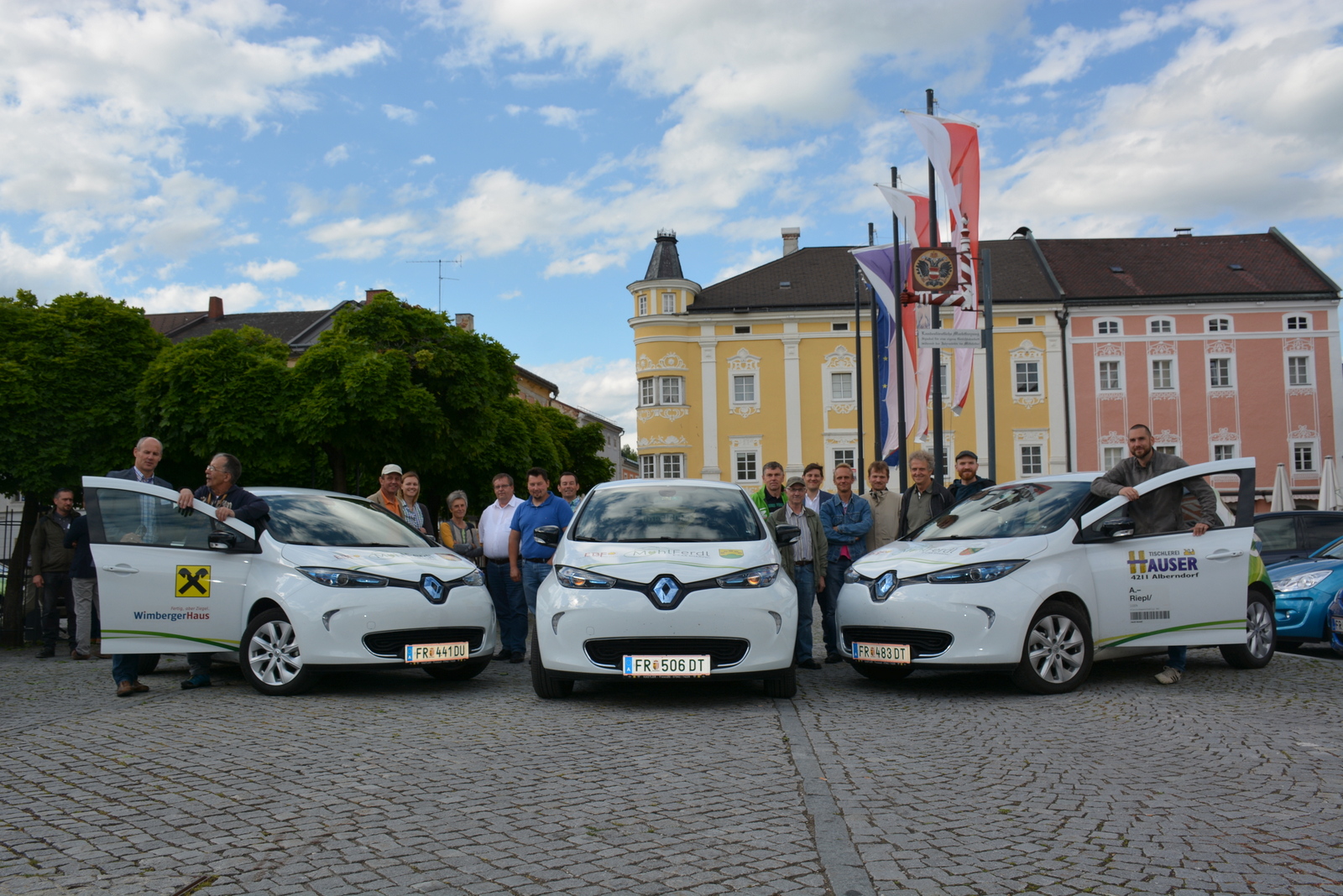 Corona und Mühlferdl, das E-Auto Carsharing Projekt